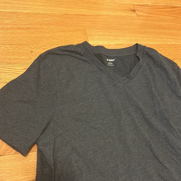 OLD NAVY V-Neck T-Shirt in Navy Blue - Picture 3 of 6